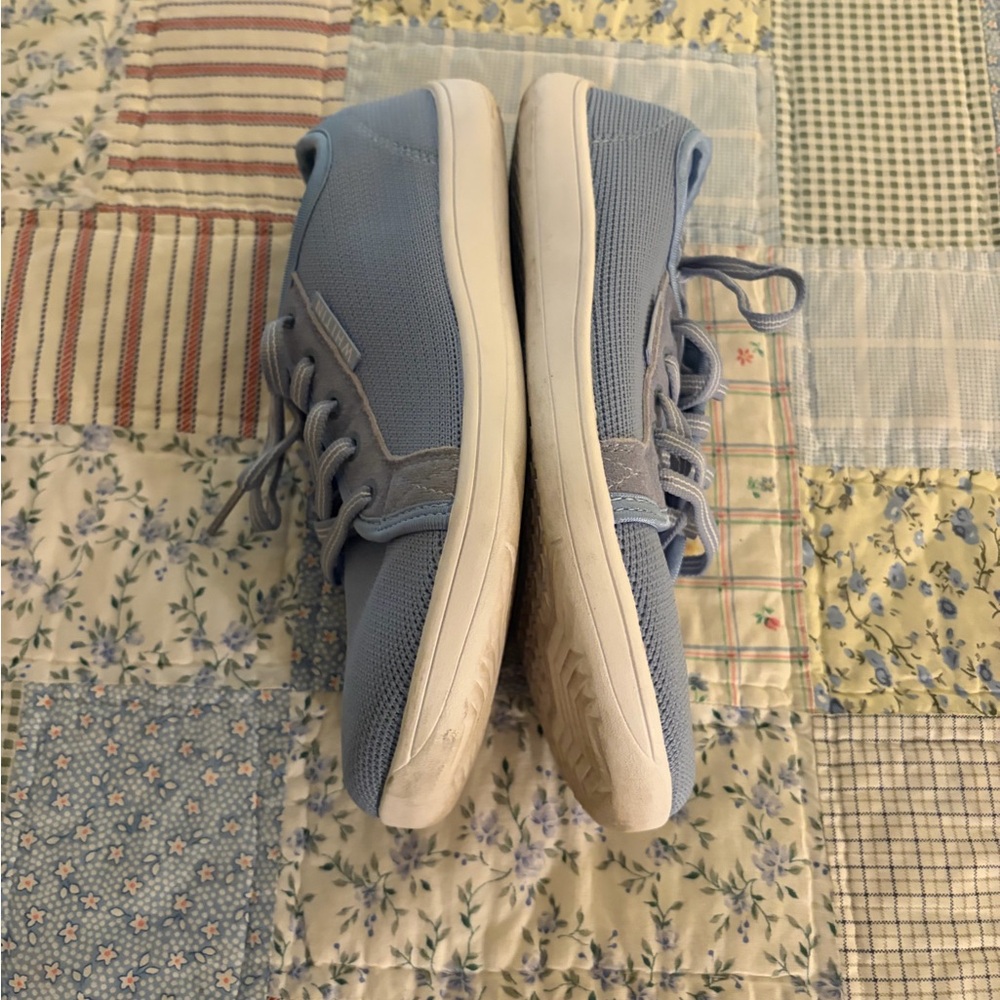 Whitin Barefoot Shoes, Size 8 Wide - Picture 2 of 5